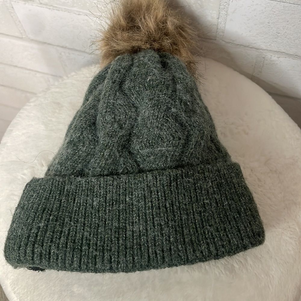 Britt’s Knits Green Diamond Knit Pom Beanie - Picture 4 of 5